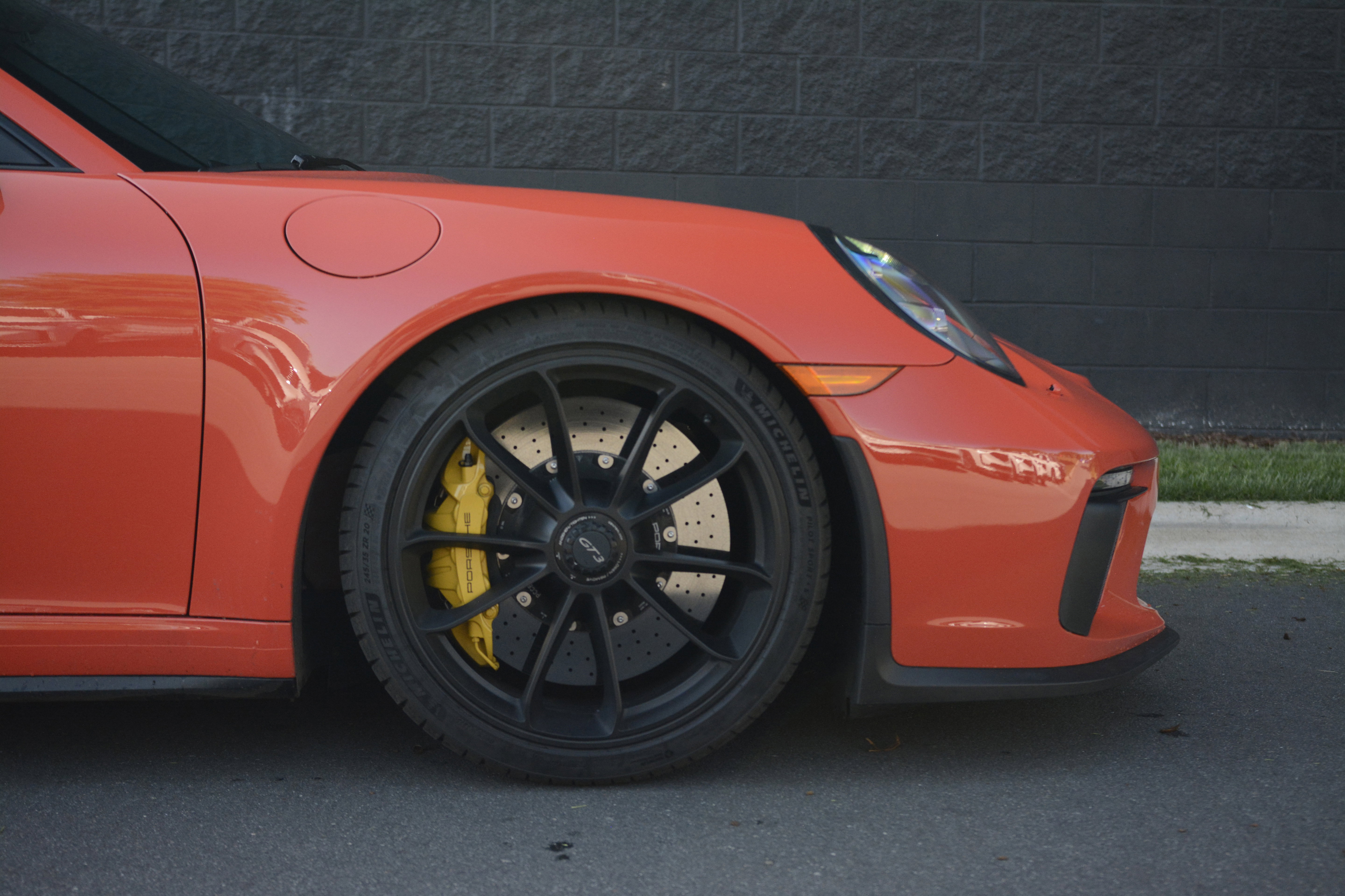 Certified 2018 Porsche 911 GT3 image 11