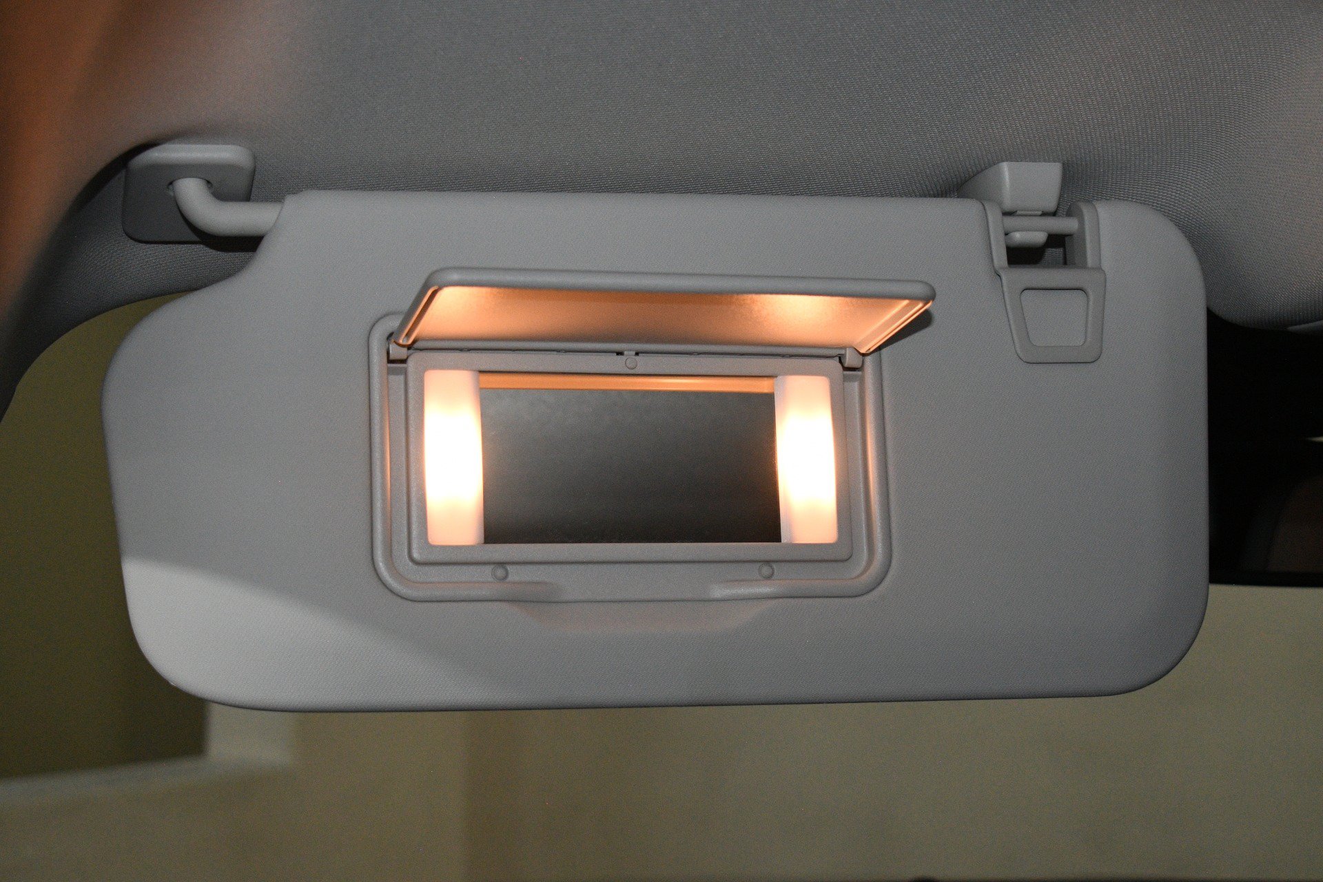 Used 2024 Ford Escape Platinum AWD/4WD image 21