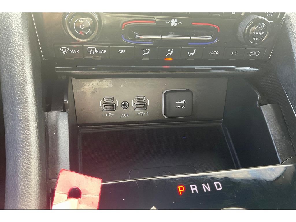 Used 2024 Jeep Grand Cherokee L Laredo image 34