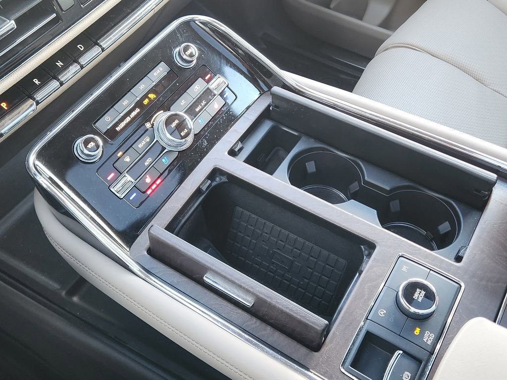 Used 2024 Lincoln Navigator L Reserve image 29
