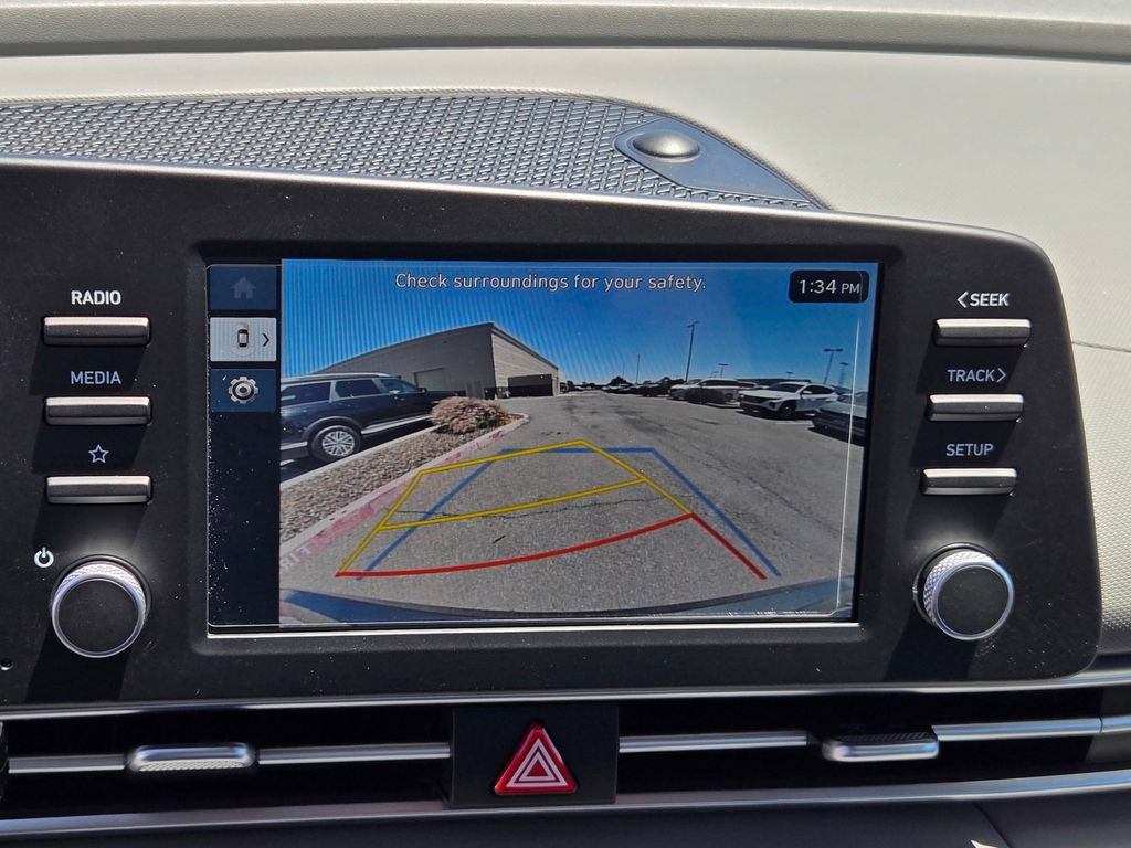 Used 2026 Hyundai Elantra SE FWD image 16