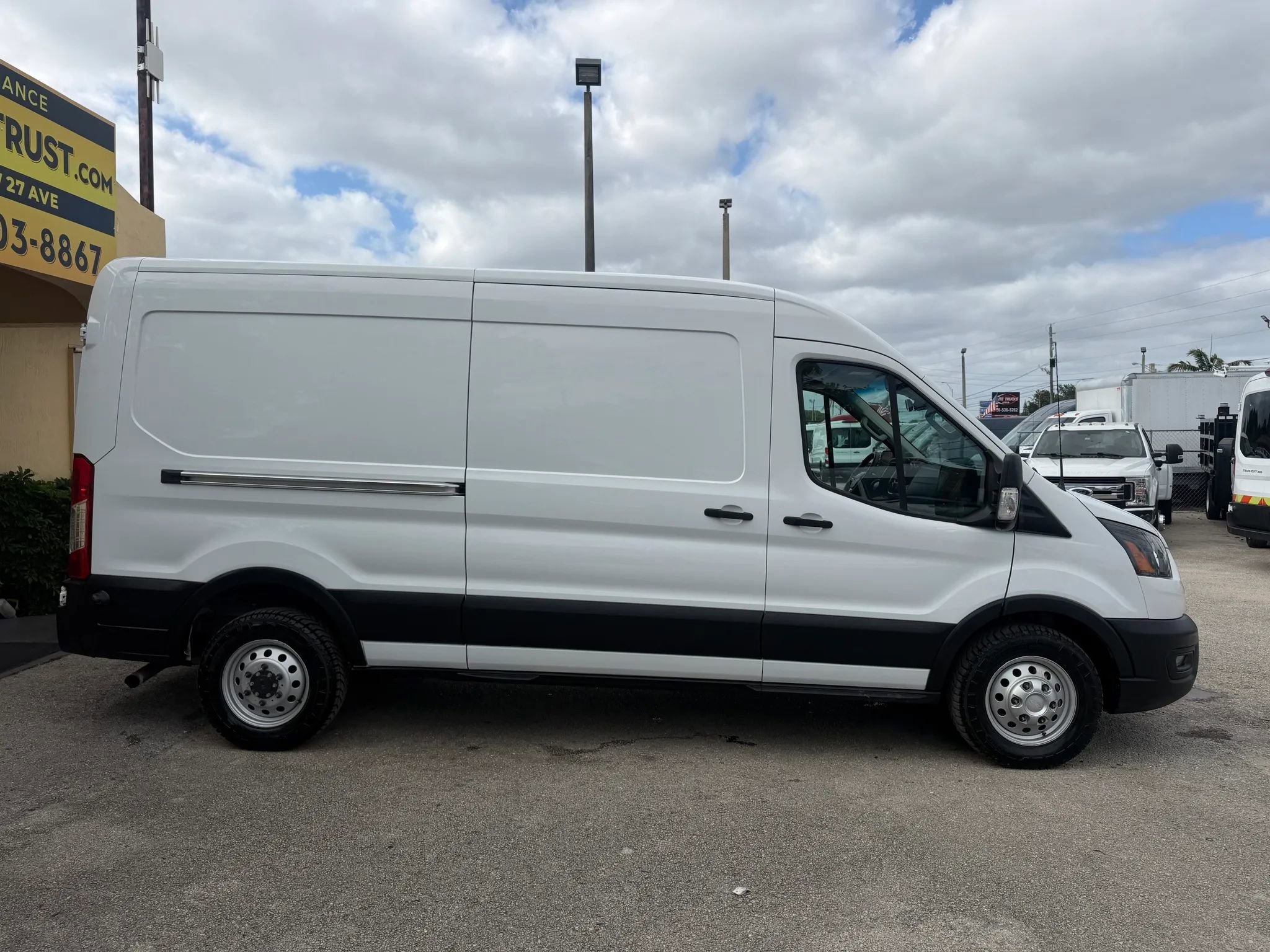 Used 2020 Ford Transit 350 Medium Roof w/ Interior Upgrade Package RWD image 8