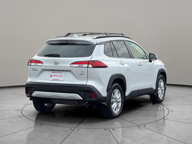 Certified 2024 Toyota Corolla Cross LE w/ Moonroof Package AWD/4WD image 6