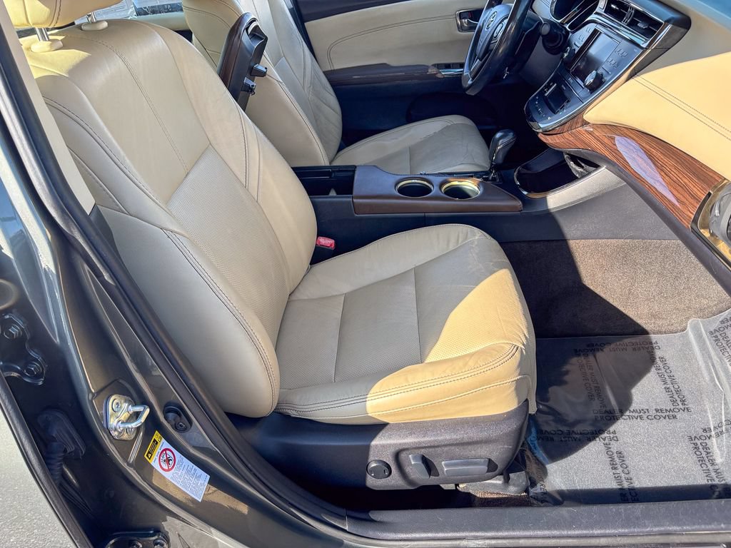 Used 2013 Toyota Avalon Limited FWD image 41