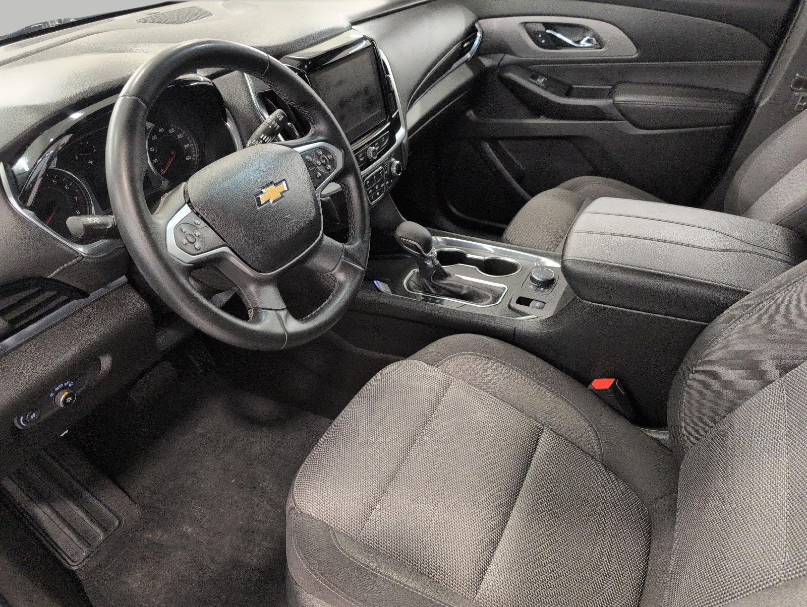 Used 2023 Chevrolet Traverse LT w/ LPO, Floor Liner Package AWD/4WD image 9