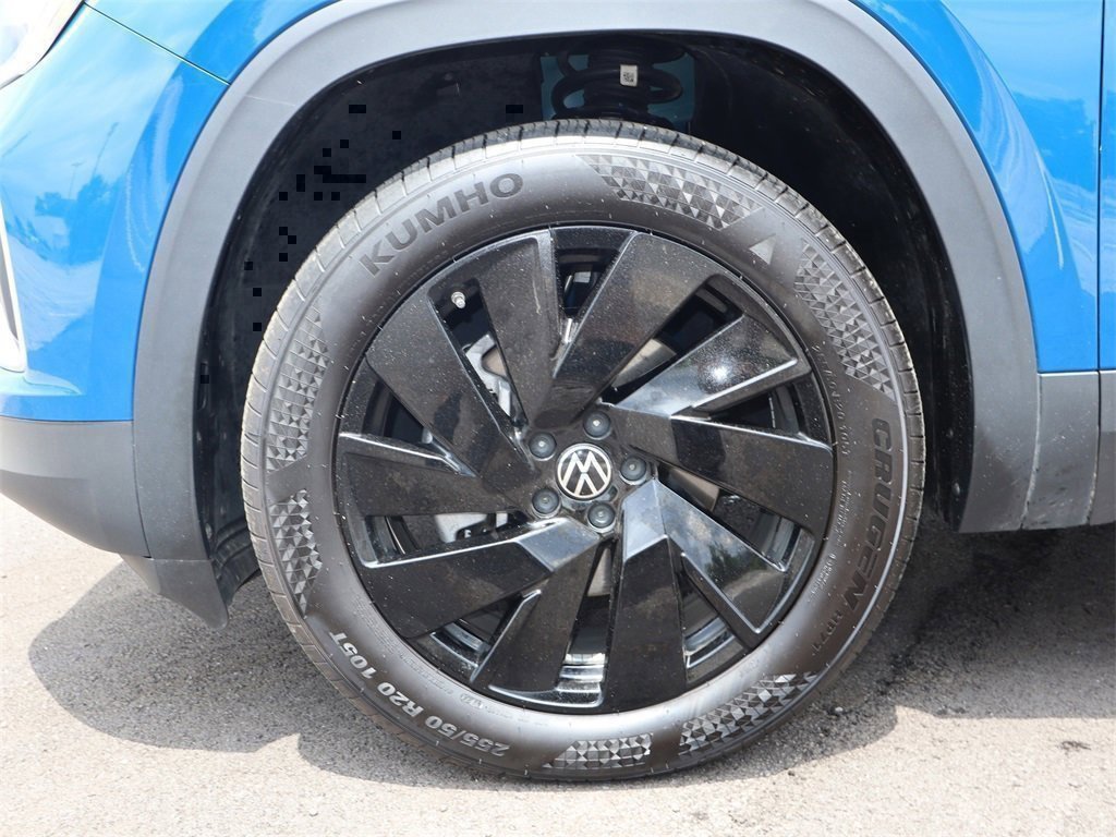 New 2025 Volkswagen Atlas SE image 11