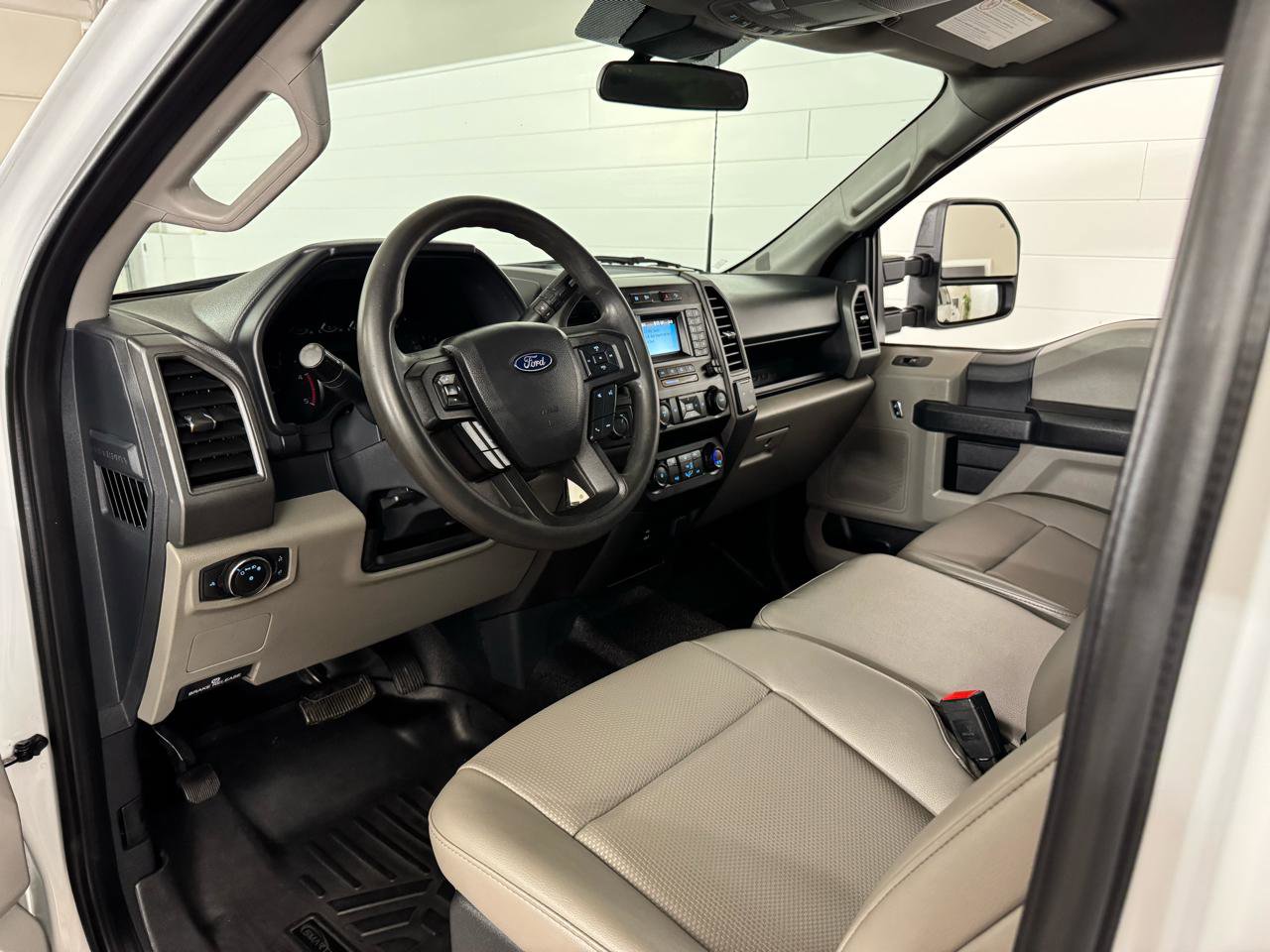 Used 2022 Ford F350 XL w/ STX Appearance Package AWD/4WD image 14