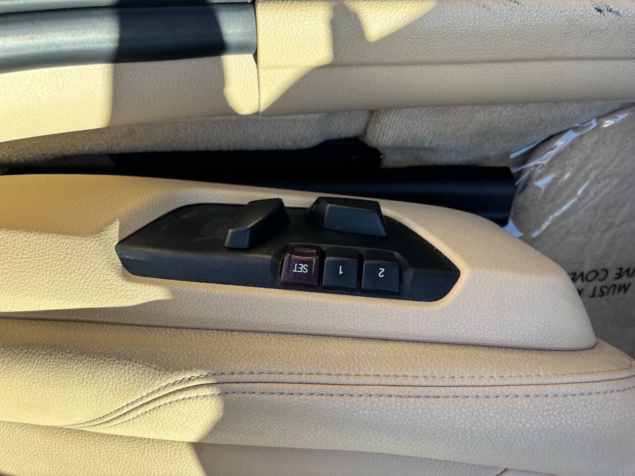 Used 2015 BMW 320i Sedan RWD image 14