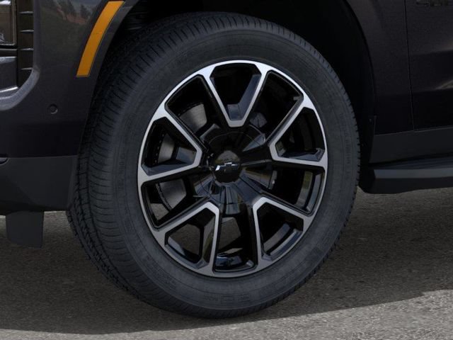 New 2026 Chevrolet Suburban RST w/ Comfort Package AWD/4WD image 9