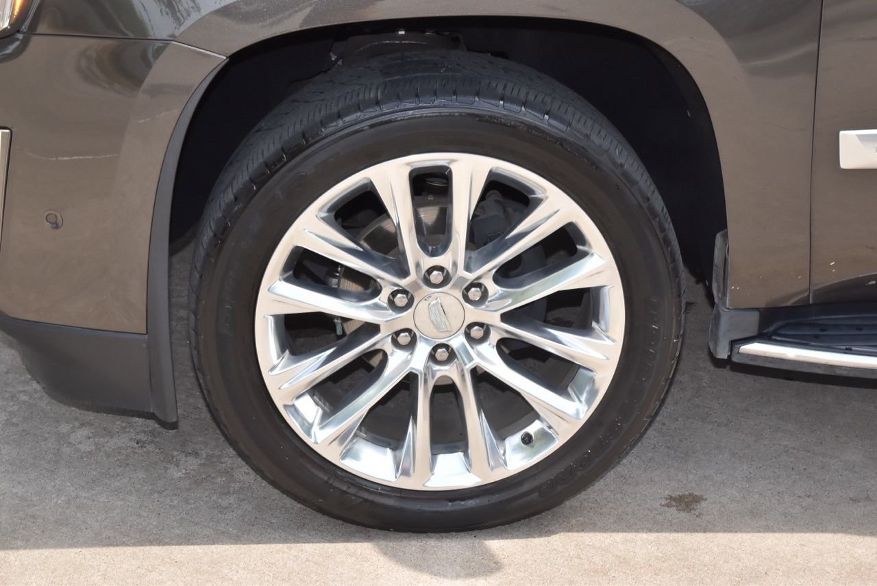 Used 2020 Cadillac Escalade Luxury image 42