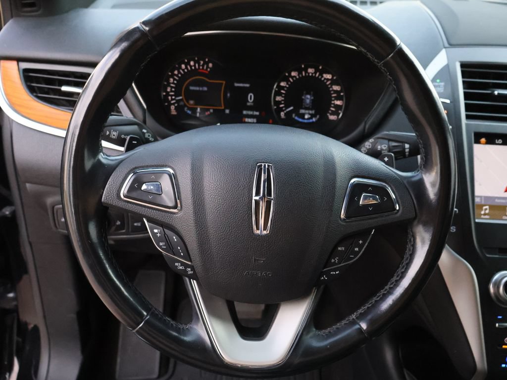 Used 2017 Lincoln MKC Reserve FWD image 29