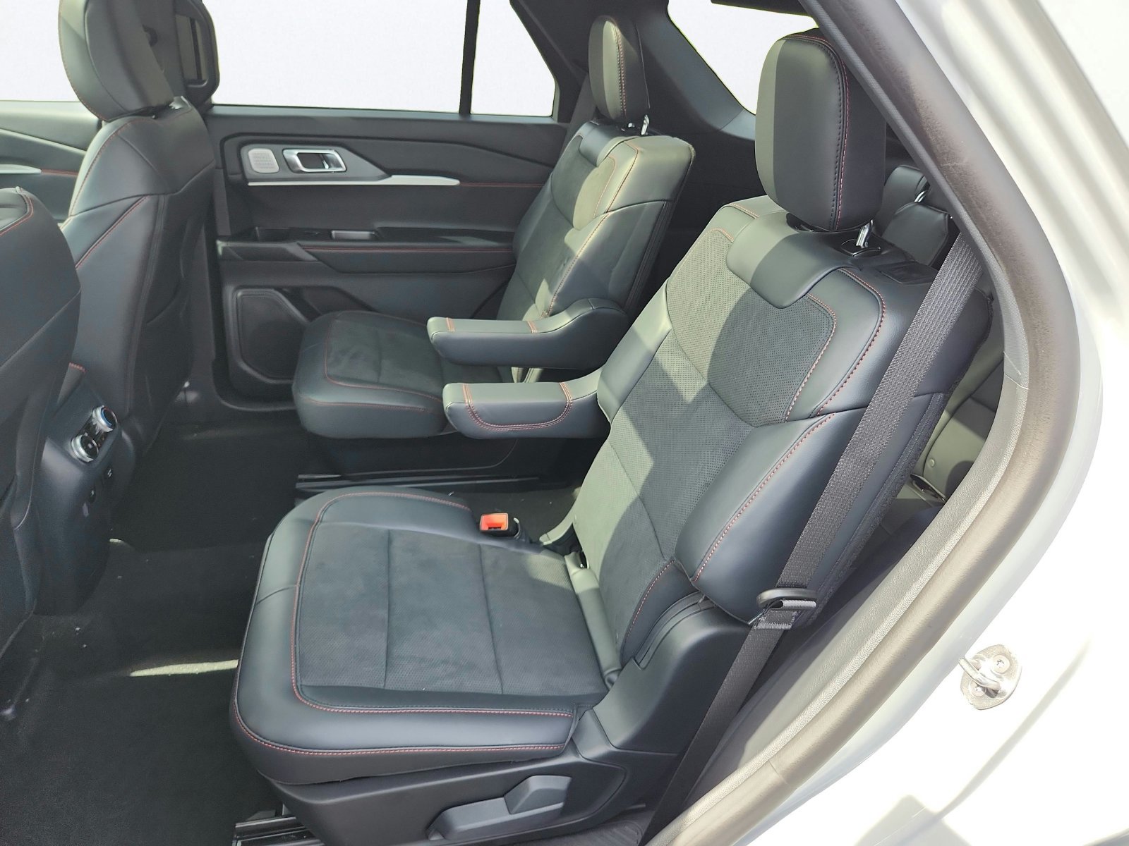 New 2027 Ford Explorer ST w/ Sun And Sound Package AWD/4WD image 25