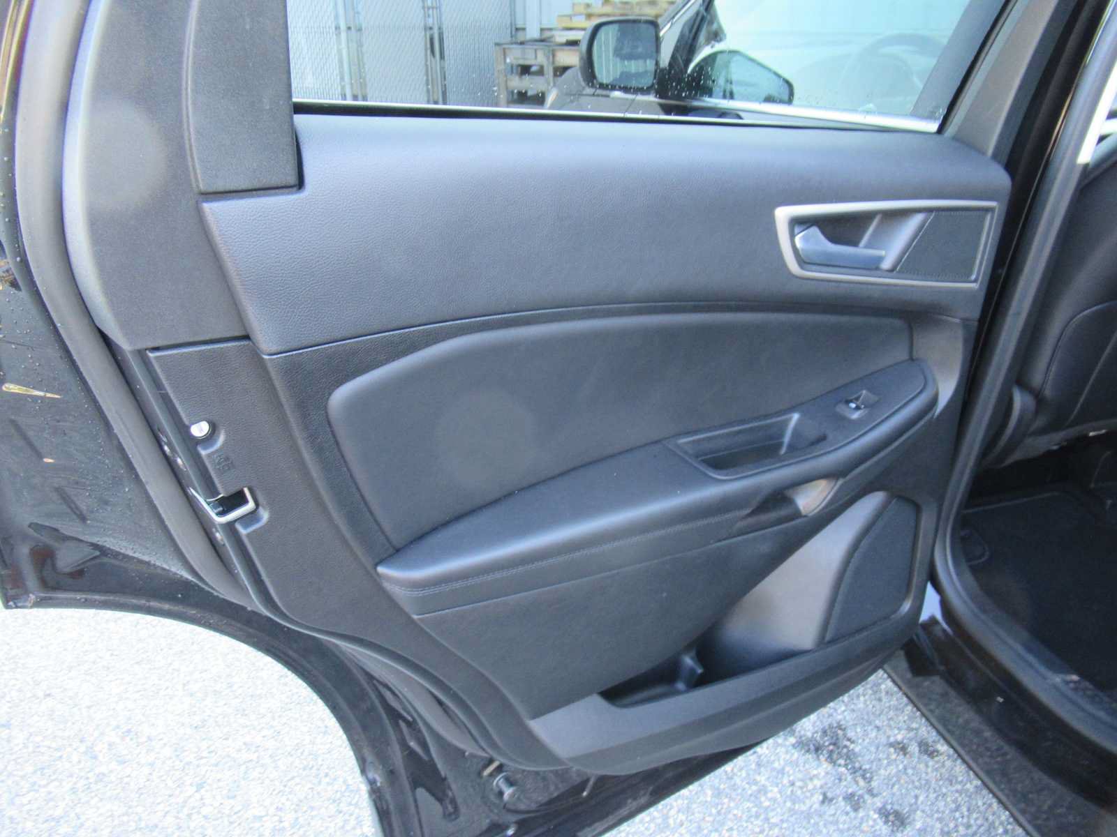 Used 2024 Ford Edge SEL AWD/4WD image 13