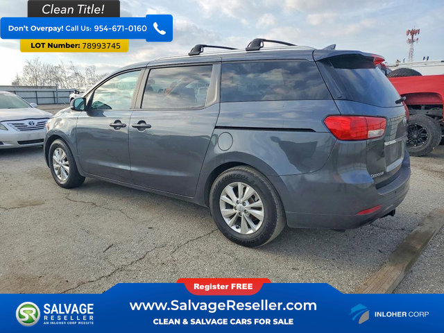 Used 2016 Kia Sedona LX w/ LX Convenience Package image 3