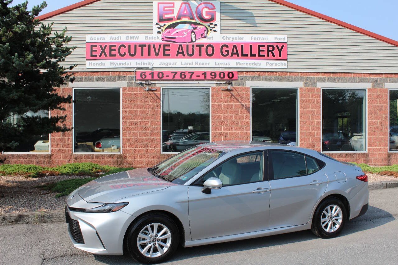 Used 2025 Toyota Camry LE w/ Convenience Package