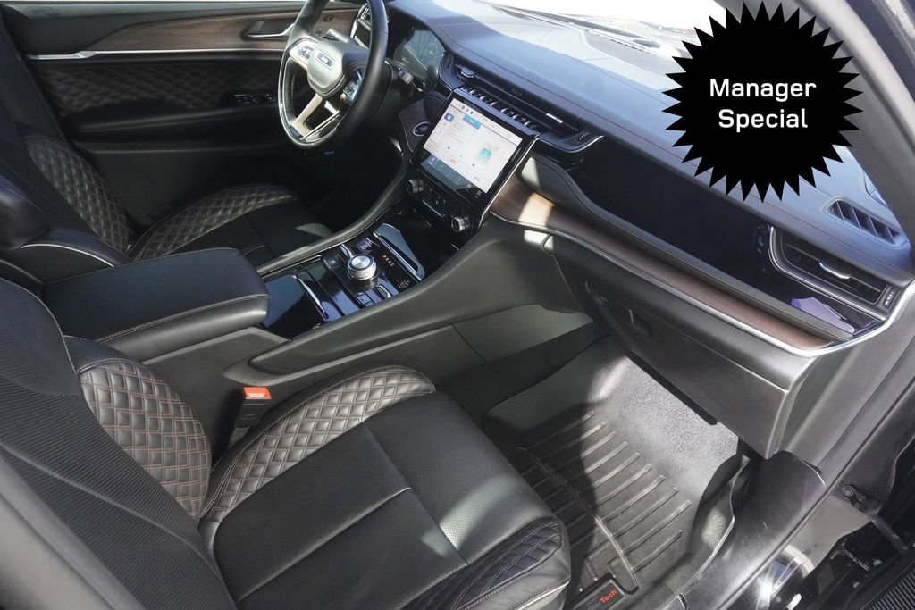 Used 2022 Jeep Grand Cherokee Summit w/ Adv Protech Group IV AWD/4WD image 22