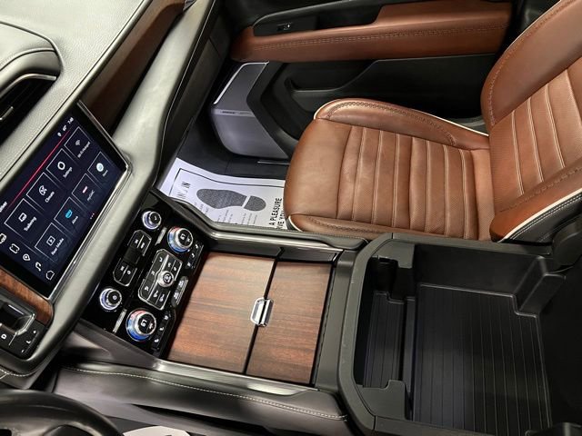 Used 2023 GMC Yukon XL Denali Ultimate image 40
