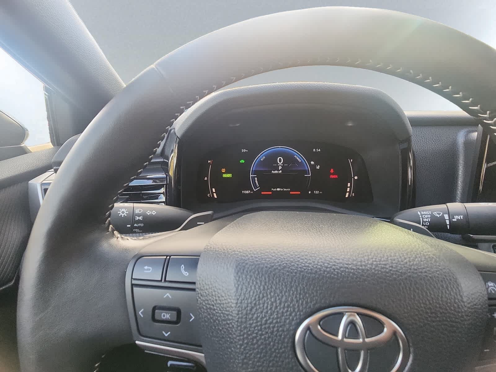 Used 2025 Toyota Camry SE w/ Convenience Package AWD/4WD image 12