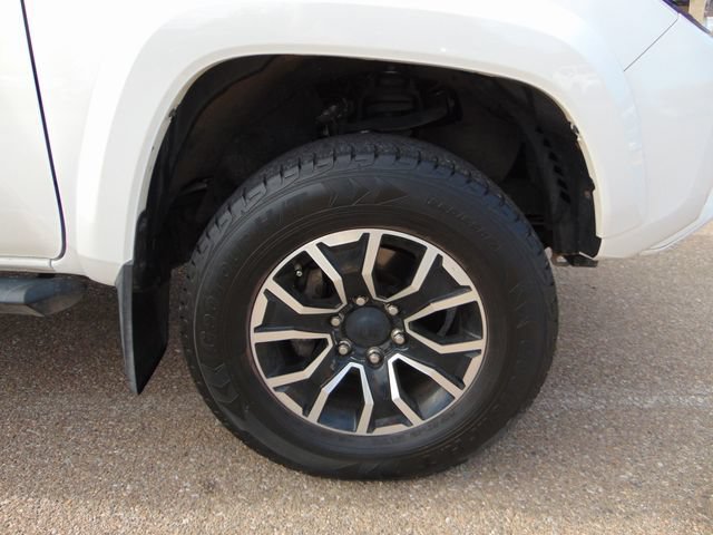 Used 2020 Toyota Tacoma TRD Sport AWD/4WD image 27