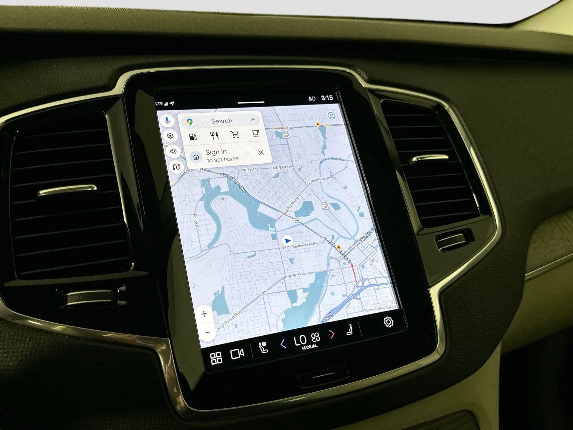 Certified 2023 Volvo XC90 B6 Plus w/ Protection Package image 13