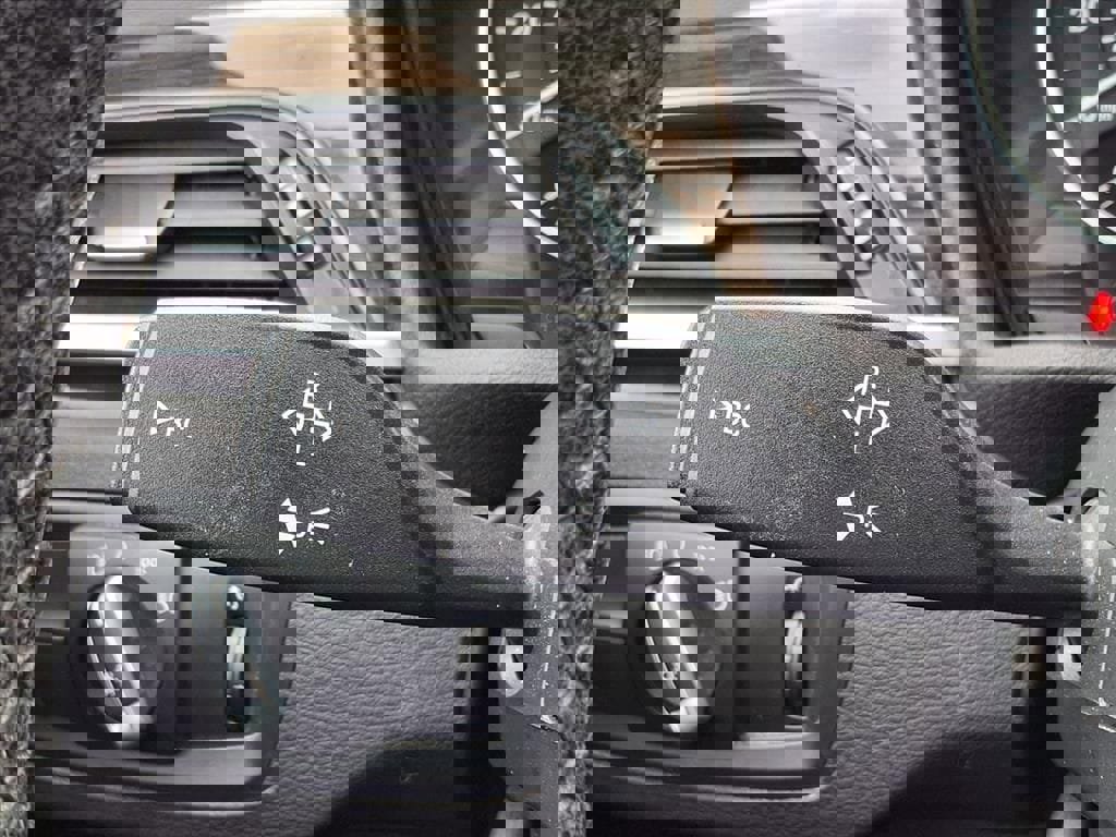 Used 2017 BMW X1 xDrive28i image 19