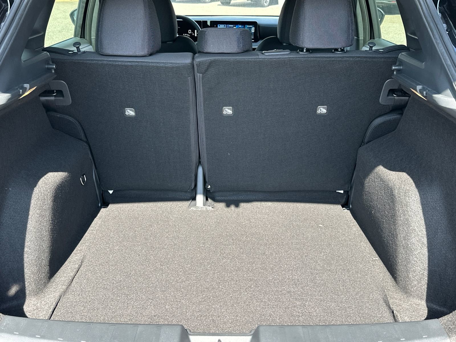 New 2026 Nissan Kicks S image 18