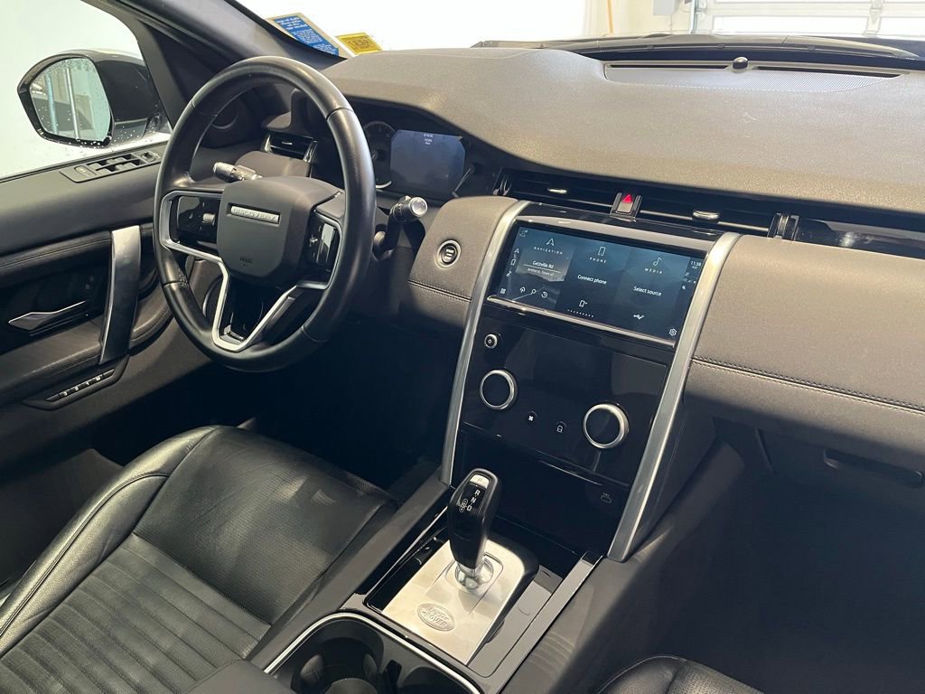 Used 2021 Land Rover Discovery Sport S image 31