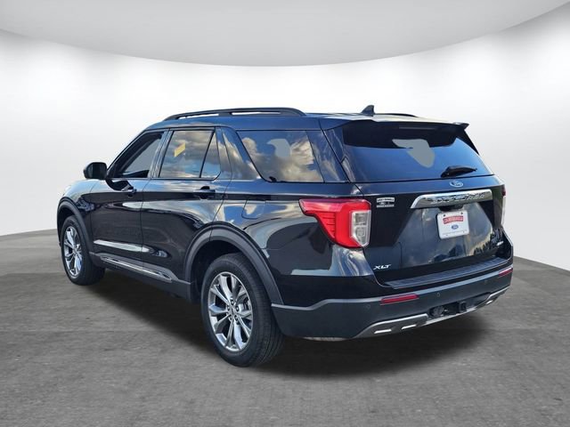 Certified 2022 Ford Explorer XLT w/ Equipment Group 202A image 6