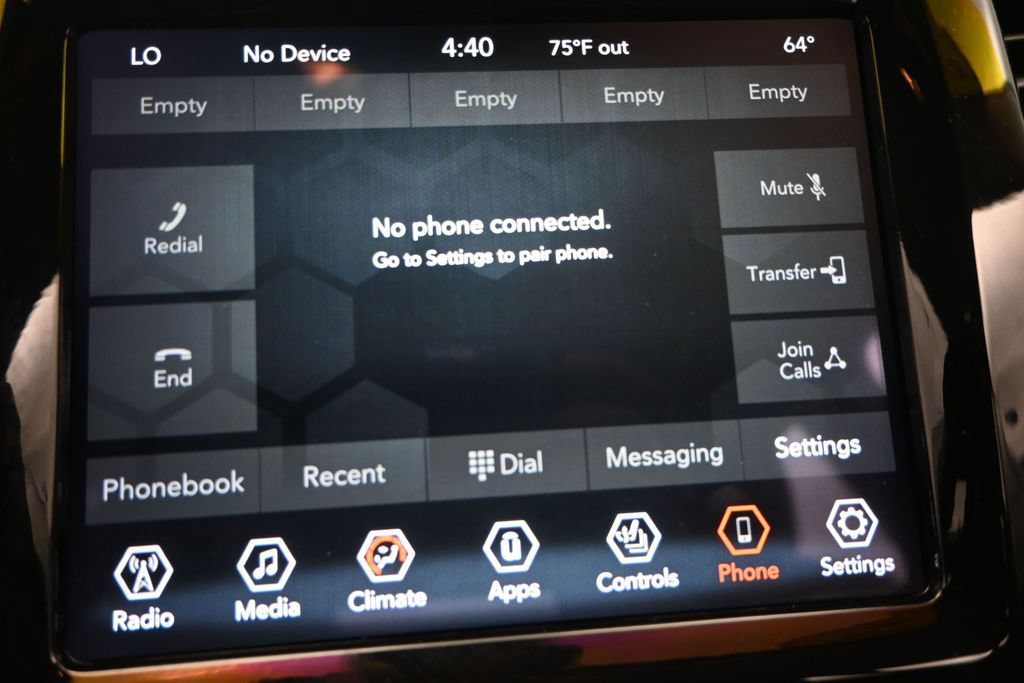 Used 2022 Jeep Cherokee Limited AWD/4WD image 32