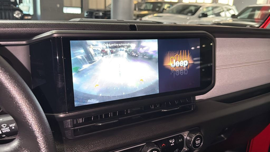 Used 2025 Jeep Wrangler Sport image 30