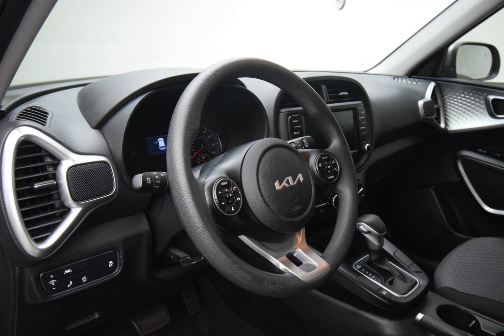 Used 2022 Kia Soul LX w/ Technology Package FWD image 15