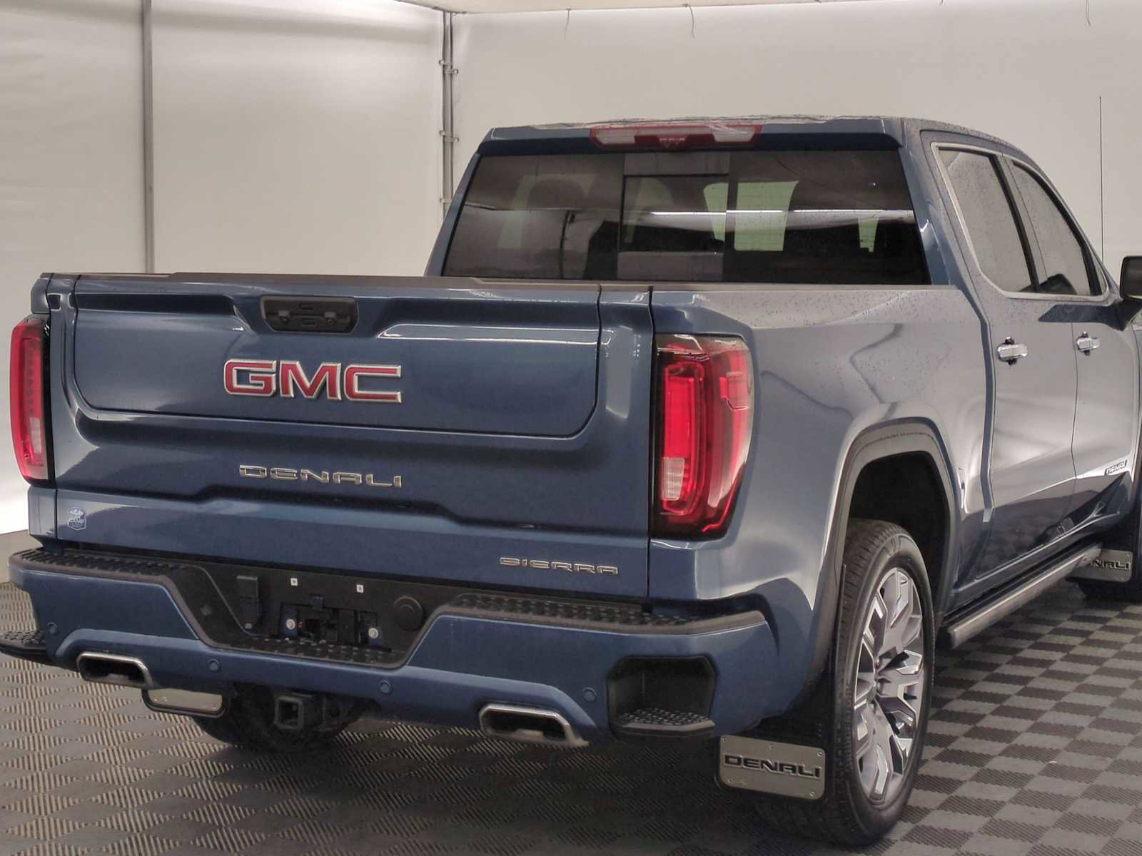 Used 2024 GMC Sierra 1500 Denali image 6