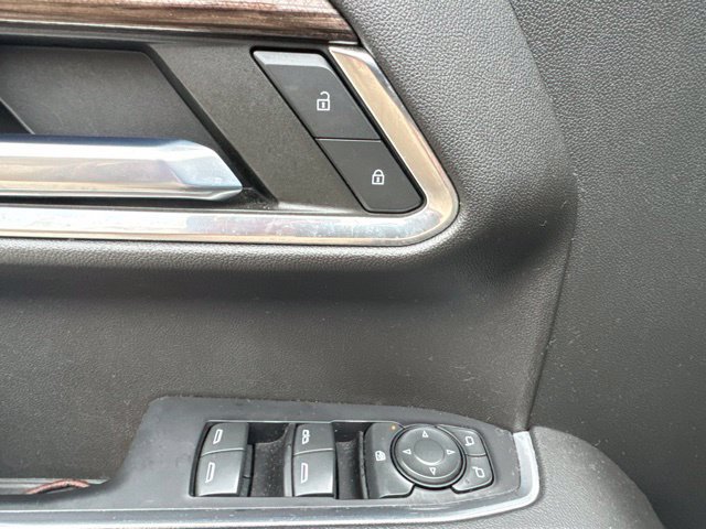 Used 2022 Chevrolet Silverado 1500 LT AWD/4WD image 11