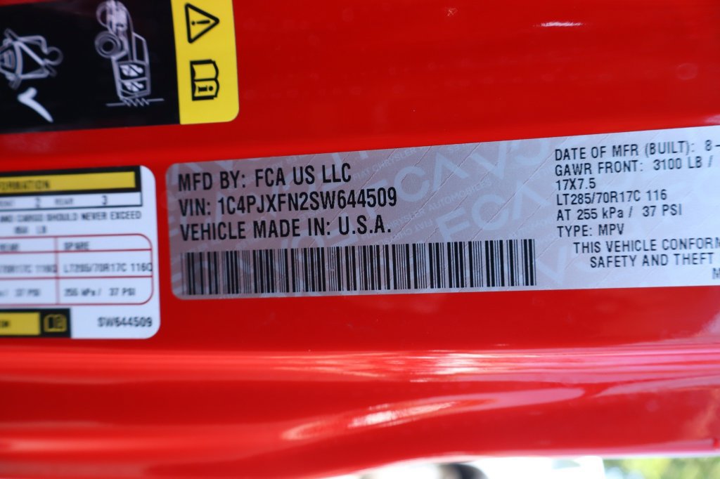 Certified 2025 Jeep Wrangler Unlimited Rubicon AWD/4WD image 38