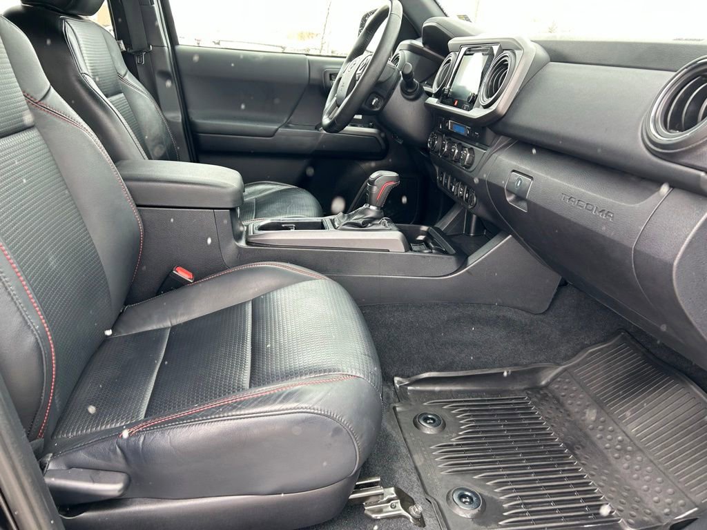 Used 2019 Toyota Tacoma TRD Pro AWD/4WD image 30
