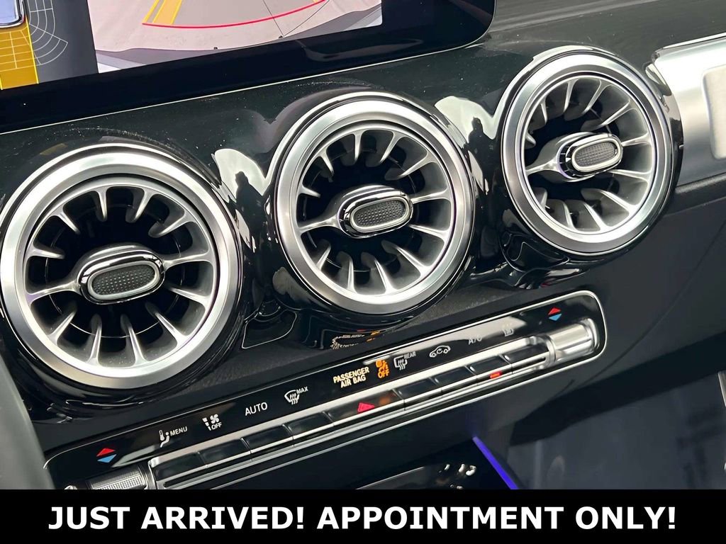 Used 2023 Mercedes-Benz EQB 350 4MATIC SUV image 23