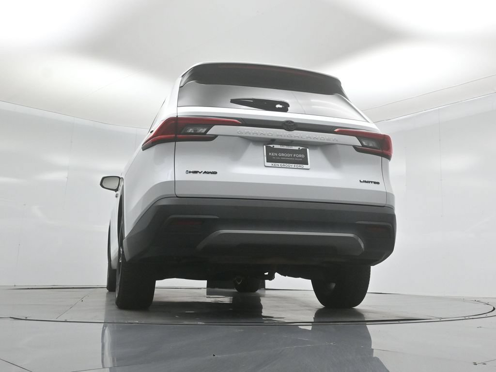 Used 2024 Toyota Grand Highlander AWD Hybrid image 50