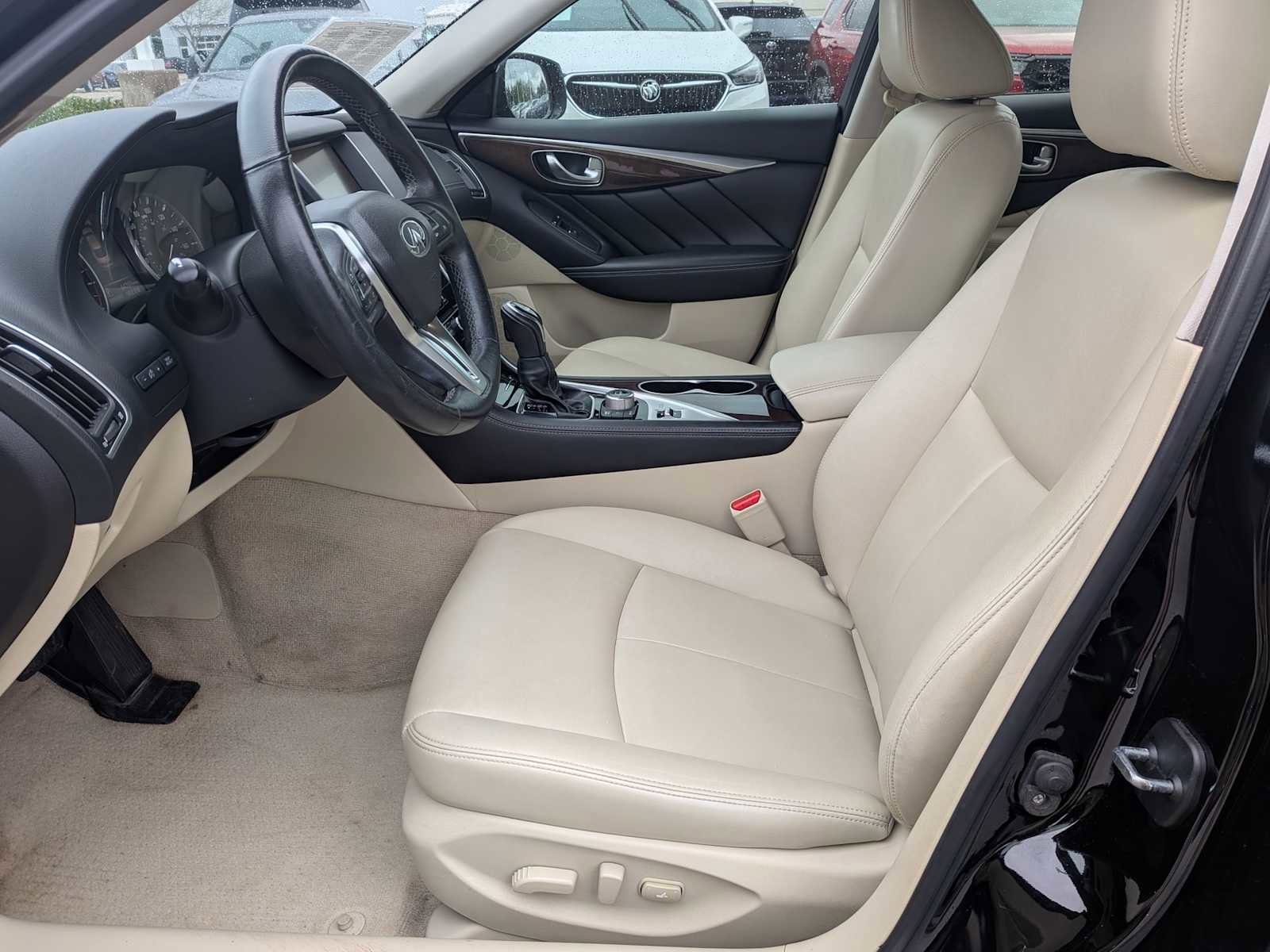 Used 2018 INFINITI Q50 Luxe w/ Essential Package (3.0T Luxe) AWD/4WD image 15