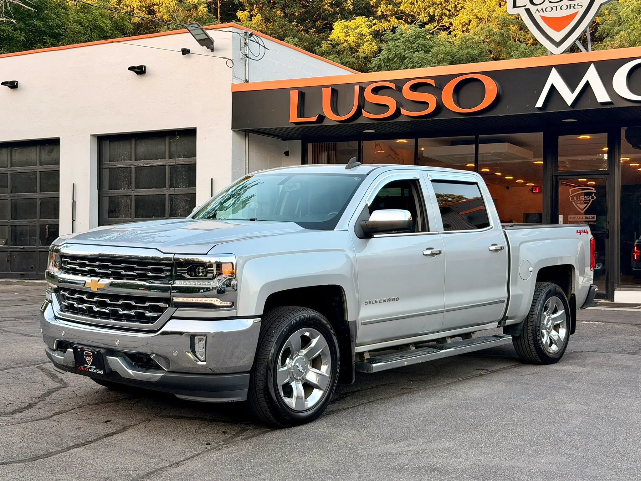 Used 2018 Chevrolet Silverado 1500 LTZ w/ Sport Package AWD/4WD image 38