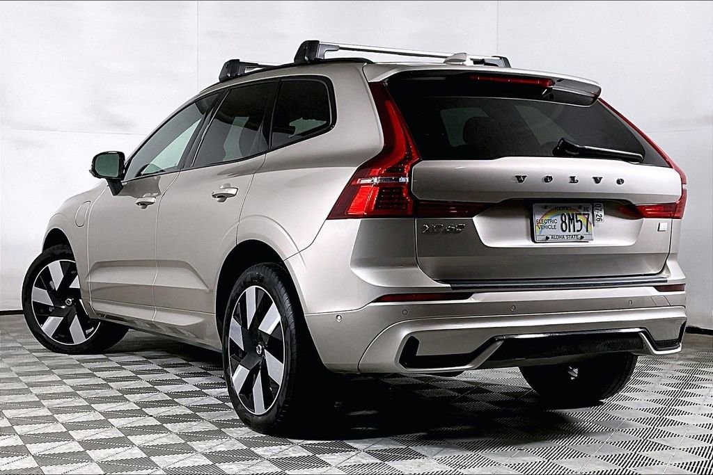 Used 2024 Volvo XC60 T8 Plus w/ Protection Package Premier image 13