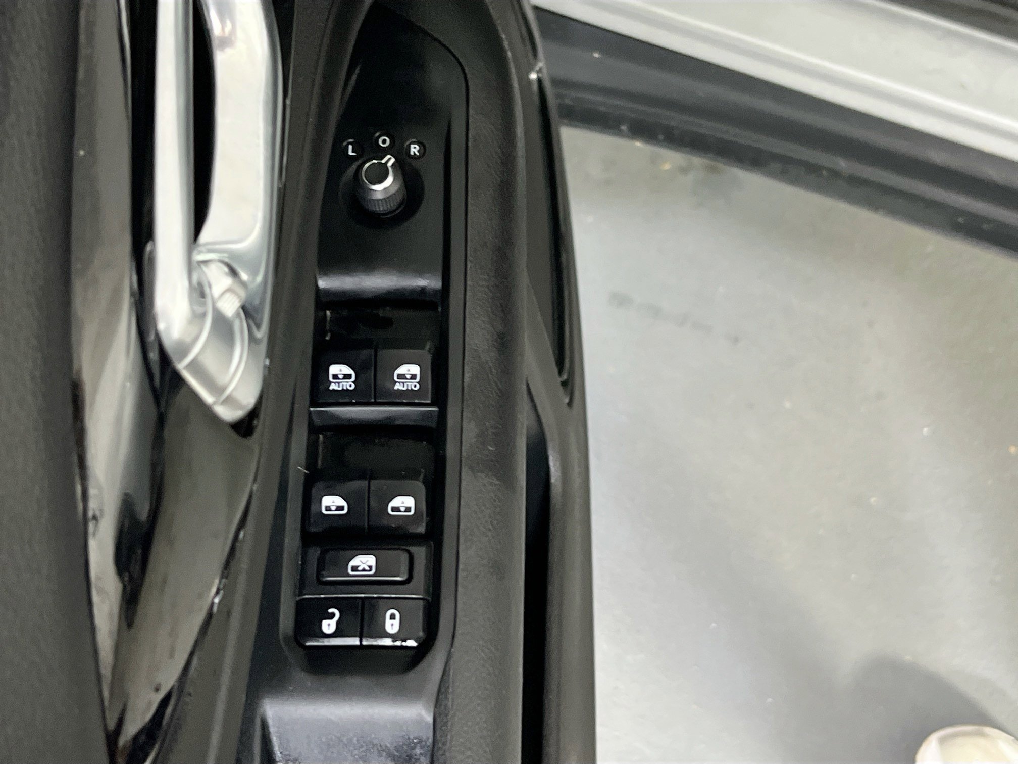 Used 2022 Jeep Compass Altitude w/ Convenience Group image 17