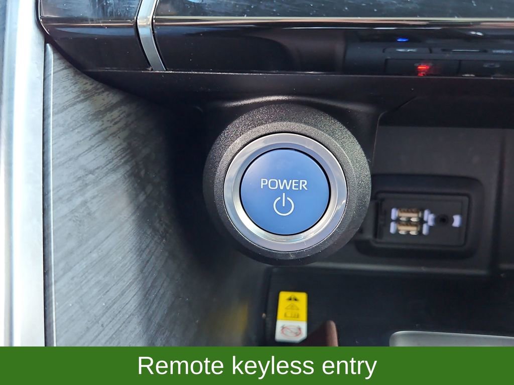 Used 2021 Toyota Venza Limited image 17