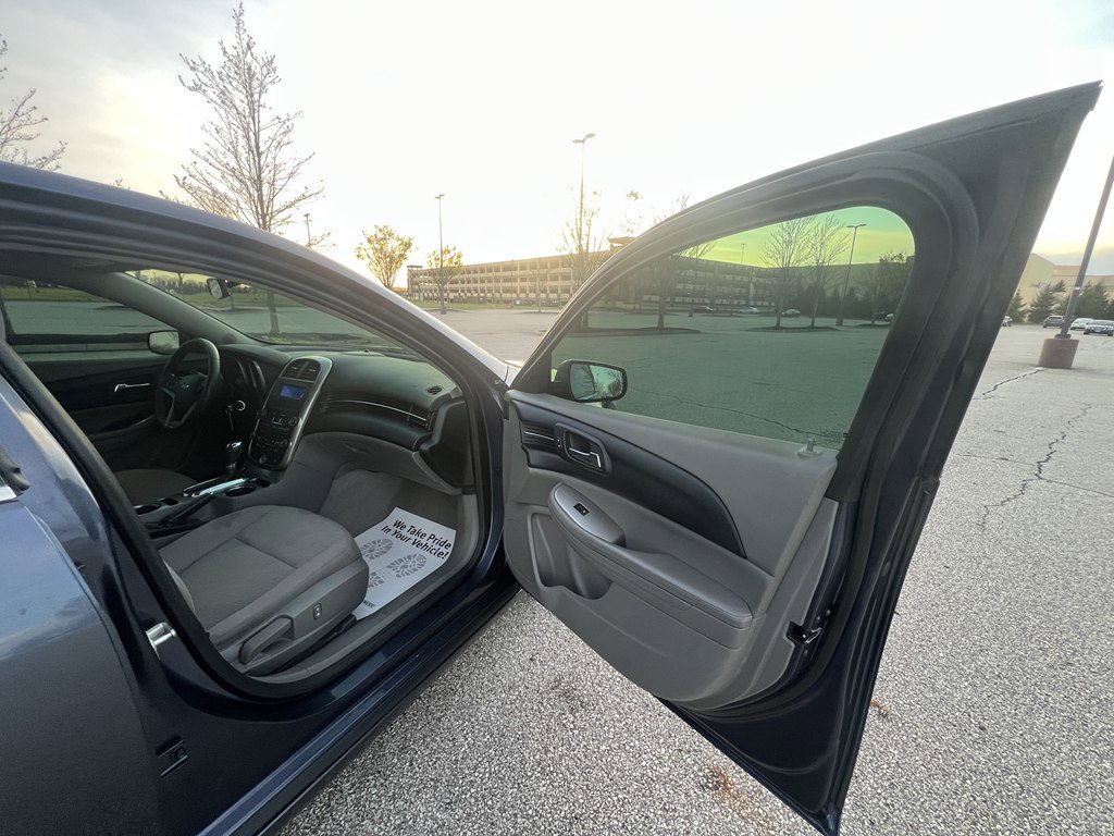 Used 2014 Chevrolet Malibu LS FWD image 10