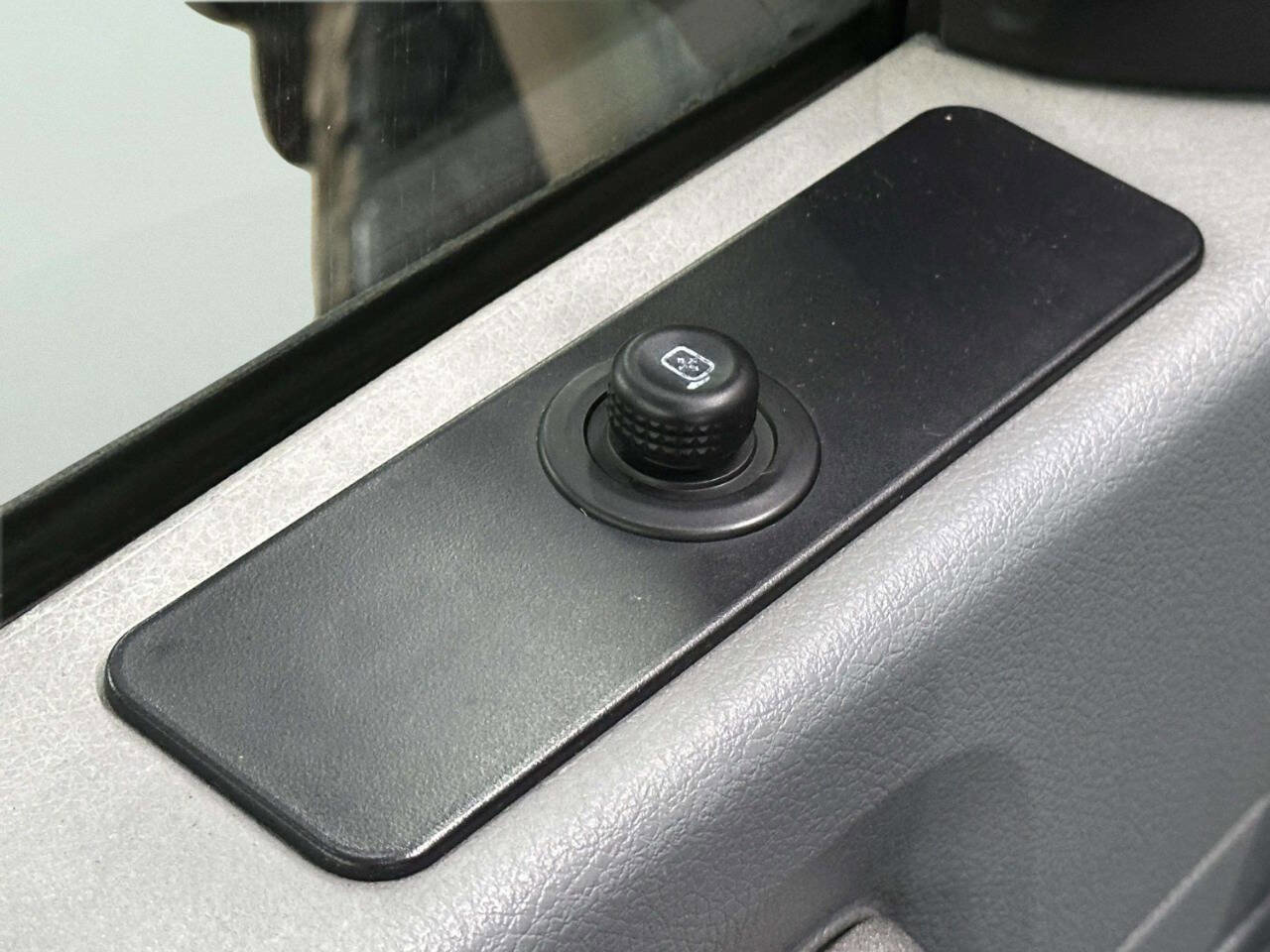 Used 2011 Ford F250 XLT w/ XLT Interior Pkg image 15