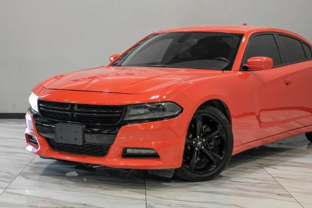 Used 2017 Dodge Charger R/T RWD image 7