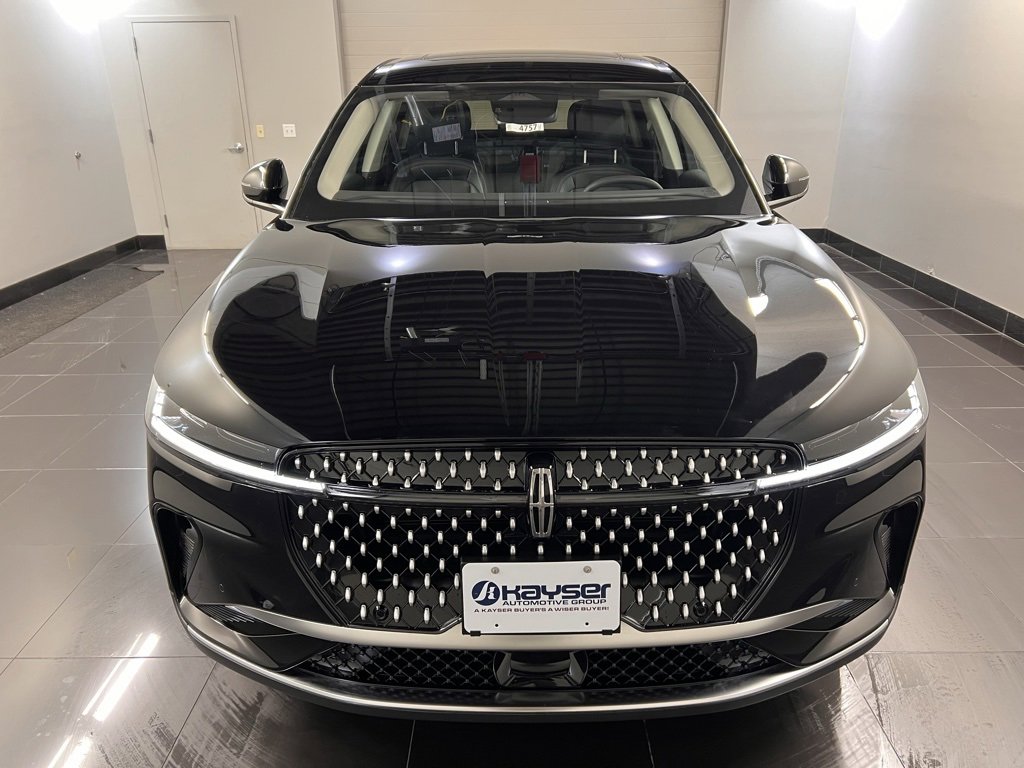 Used 2026 Lincoln Nautilus Premier w/ Equipment Group 102A image 2