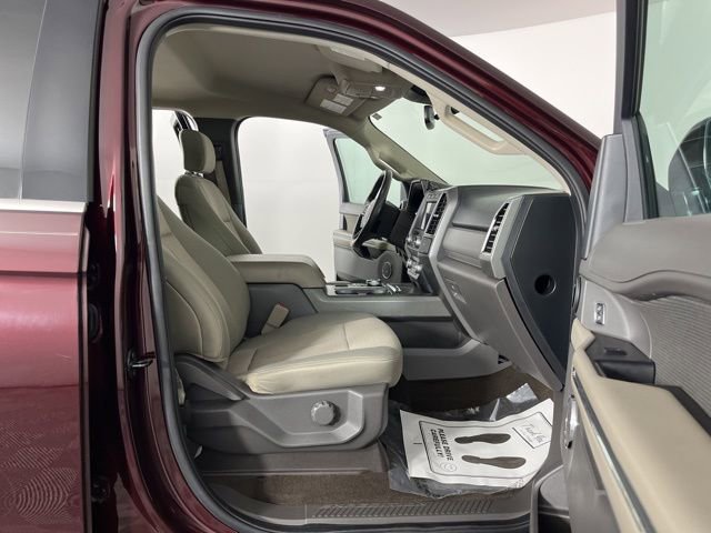 Used 2020 Ford Expedition XLT image 40