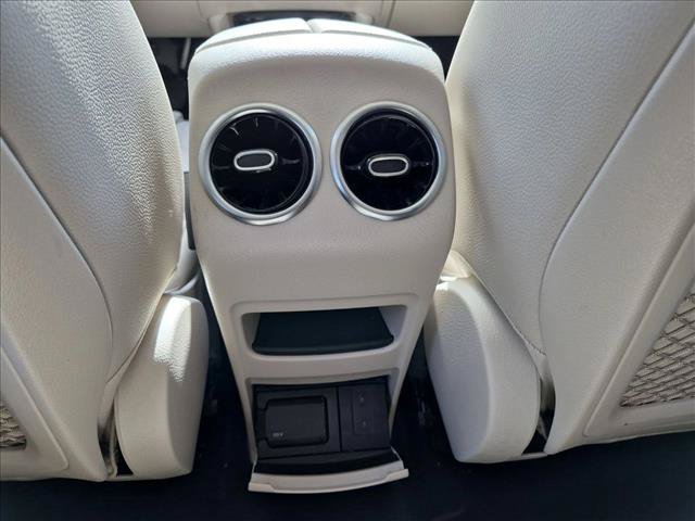 Used 2021 Mercedes-Benz GLA 250 4MATIC image 16