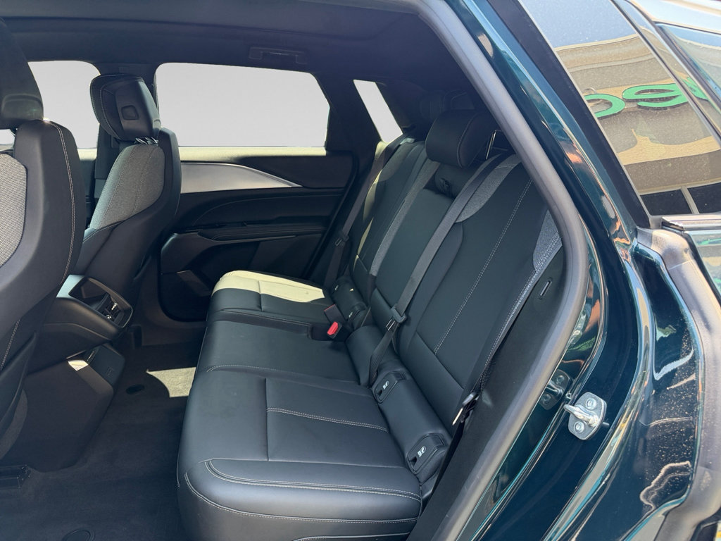 Used 2024 Cadillac Lyriq Tech w/ Driver Assist Package AWD/4WD image 10
