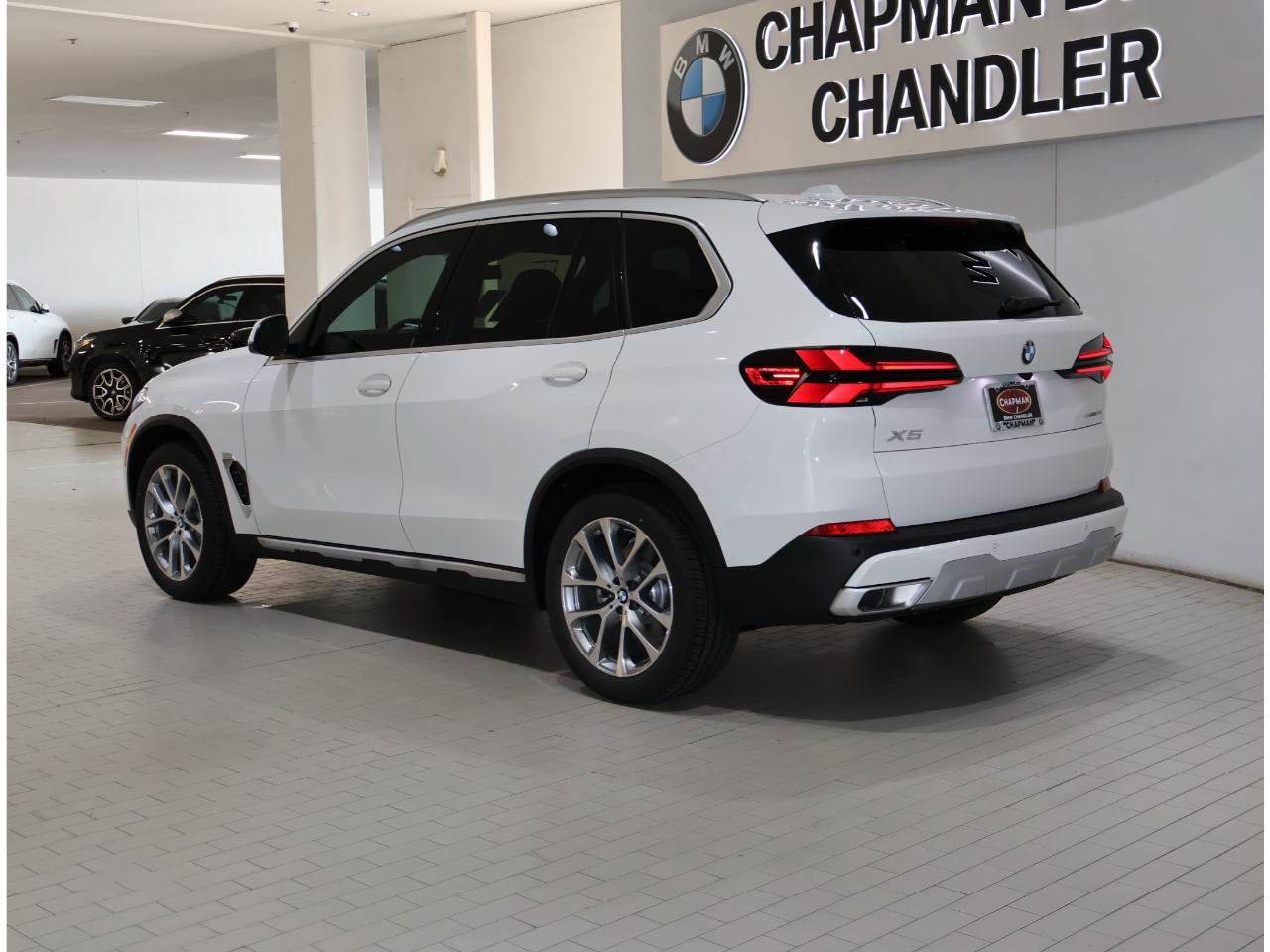 Used 2026 BMW X5 xDrive40i w/ Premium Package AWD/4WD image 5